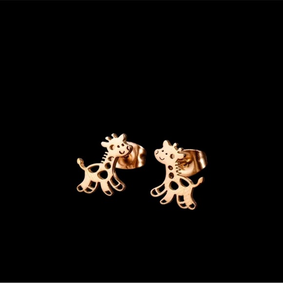 Jewelry - Cute Giraffe Stud Earrings